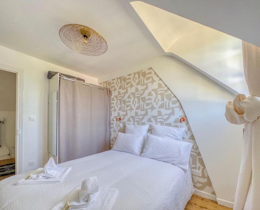 Le Lampadaire Du Martreuil Пиерфон Екстериор снимка